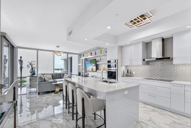 1 Water Club Way 503, North Palm Beach, FL 33408