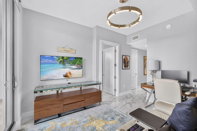 1 Water Club Way 503, North Palm Beach, FL 33408