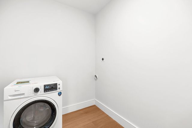 935 Washington St 8, Newton, MA 02460