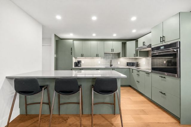 935 Washington St 8, Newton, MA 02460