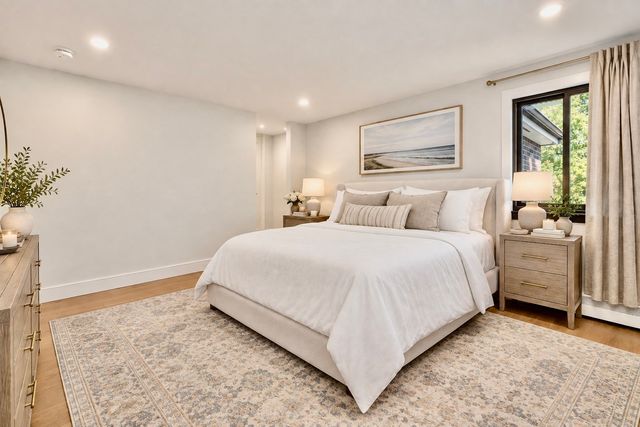 935 Washington St 8, Newton, MA 02460