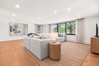 935 Washington St 8, Newton, MA 02460