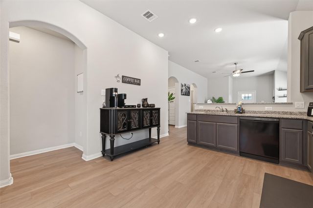 8014 Barret Travis Court, Beasley, TX 77417