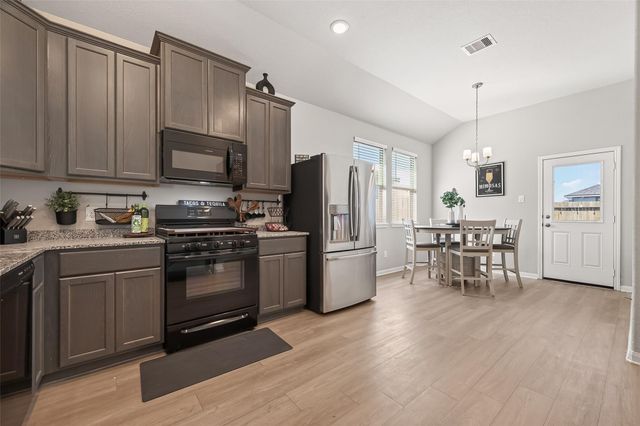 8014 Barret Travis Court, Beasley, TX 77417