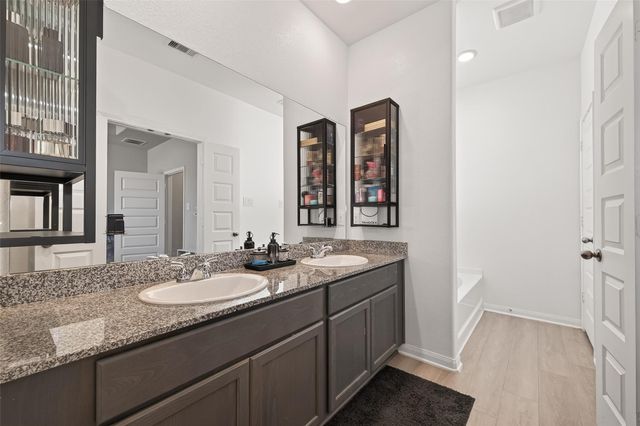 8014 Barret Travis Court, Beasley, TX 77417