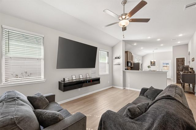 8014 Barret Travis Court, Beasley, TX 77417