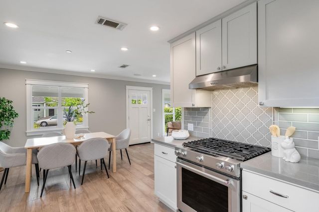 409 Poinsettia Avenue, San Mateo, CA 94403