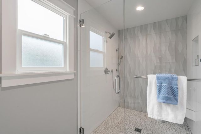 409 Poinsettia Avenue, San Mateo, CA 94403