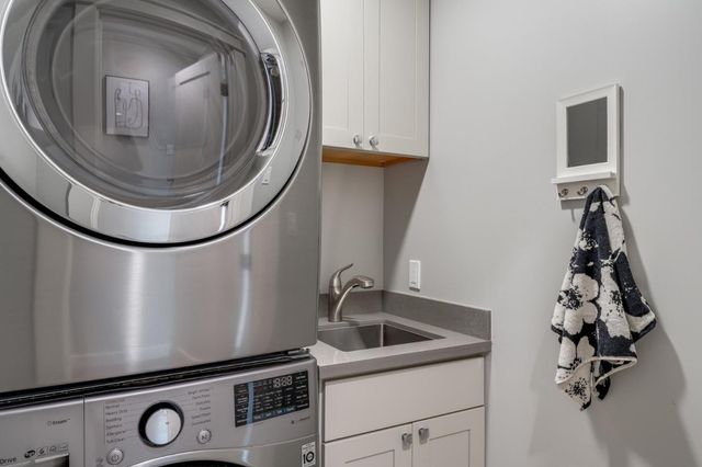 409 Poinsettia Avenue, San Mateo, CA 94403