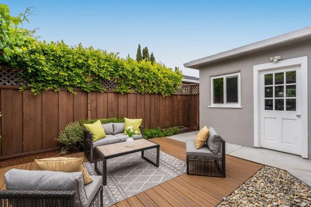 409 Poinsettia Avenue, San Mateo, CA 94403