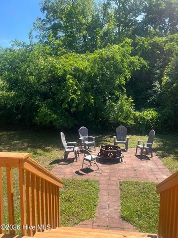 116 Park Drive, Greenville, NC 27858
