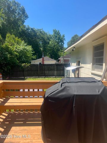 116 Park Drive, Greenville, NC 27858