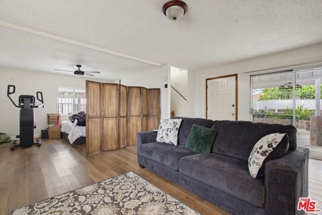 291 Simmons Avenue, Montebello, CA 90640