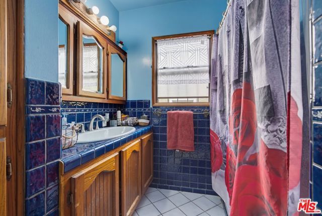 291 Simmons Avenue, Montebello, CA 90640