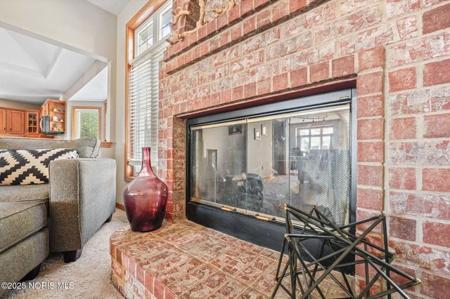 8004 Silverstone Drive, Waterville, OH 43566