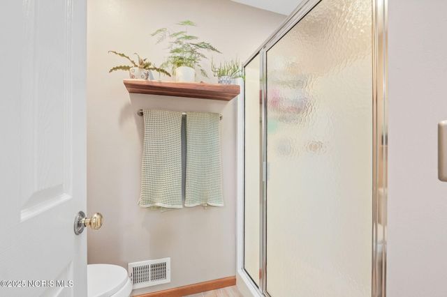 8004 Silverstone Drive, Waterville, OH 43566