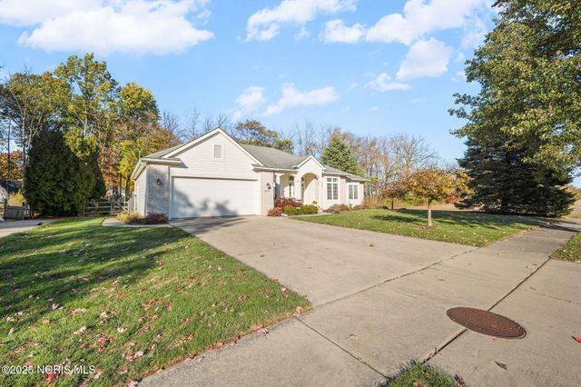 8004 Silverstone Drive, Waterville, OH 43566