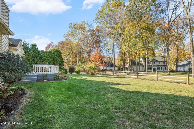 8004 Silverstone Drive, Waterville, OH 43566