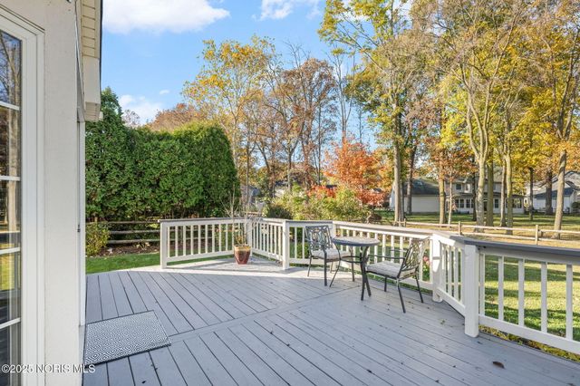 8004 Silverstone Drive, Waterville, OH 43566