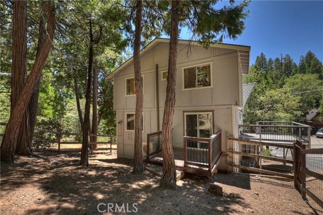 27230 Peninsula Drive, Lake Arrowhead, CA 92352