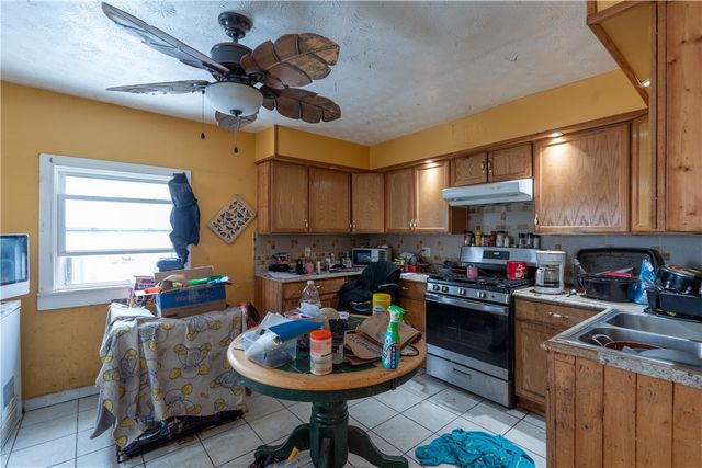 243 East Park, Albion, NY 14411