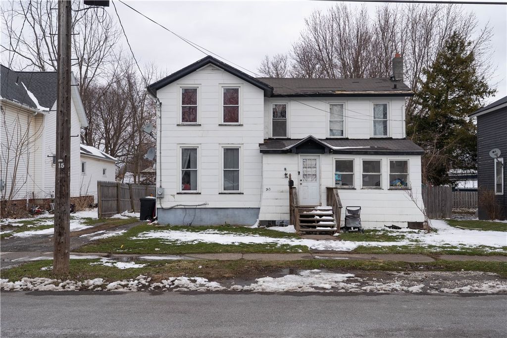 243 East Park, Albion, NY 14411