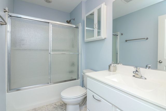 2084 Canyon Creek Court, Aurora, IL 60503