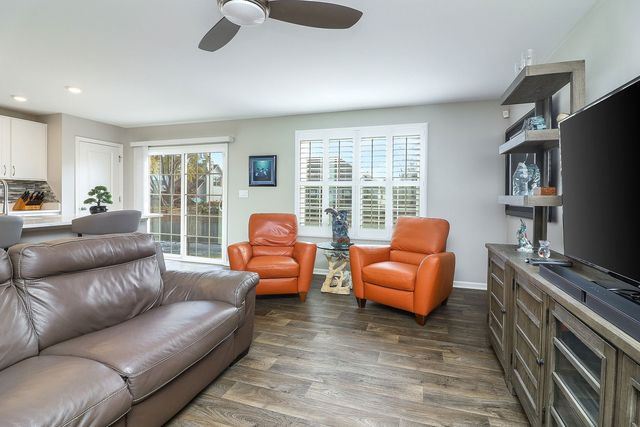 2084 Canyon Creek Court, Aurora, IL 60503