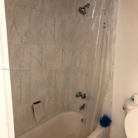 3061 NW 47th Ter 335B, Lauderdale Lakes, FL 33313
