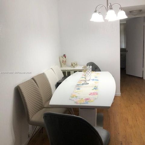 3061 NW 47th Ter 335B, Lauderdale Lakes, FL 33313