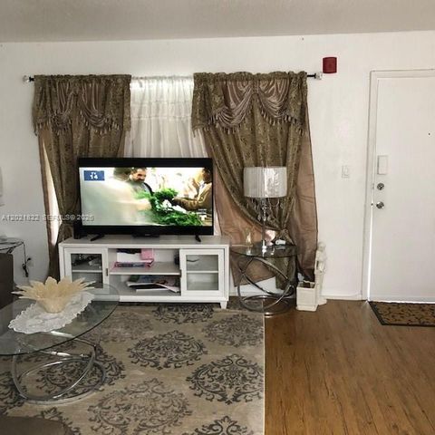 3061 NW 47th Ter 335B, Lauderdale Lakes, FL 33313