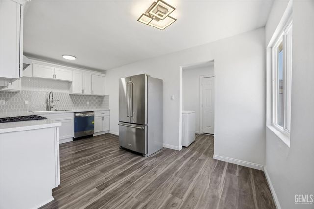 331 Harding Avenue, Bakersfield, CA 93308