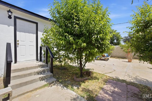 331 Harding Avenue, Bakersfield, CA 93308