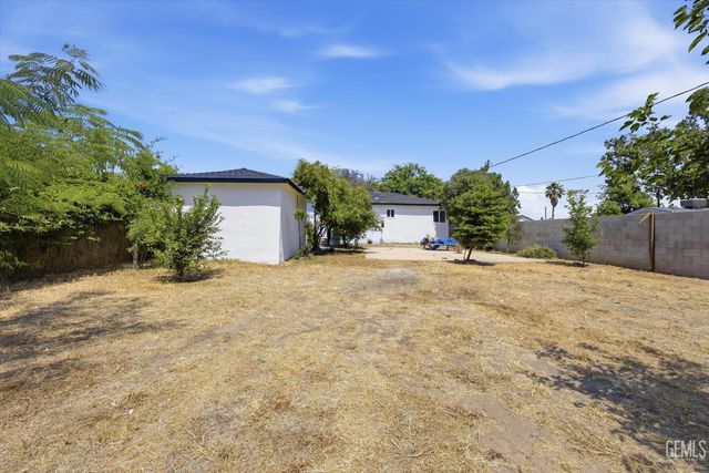 331 Harding Avenue, Bakersfield, CA 93308