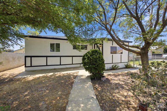 331 Harding Avenue, Bakersfield, CA 93308