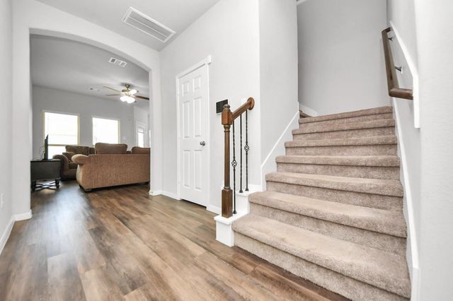 6409 Macroom Meadows Lane, Houston, TX 77048