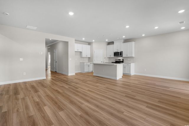 1069 Lauryn Oak Loop, Longs, SC 29568