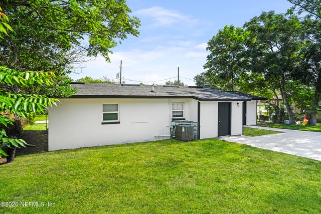 10762 DULAWAN Drive, Jacksonville, FL 32246