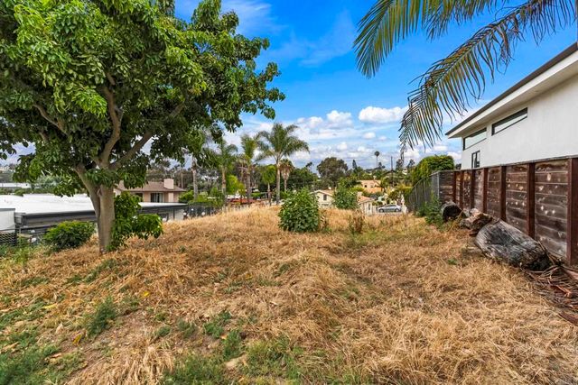 817 Juanita Street, Solana Beach, CA 92075