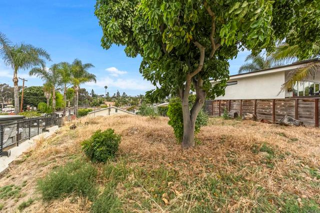 817 Juanita Street, Solana Beach, CA 92075