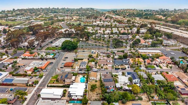 817 Juanita Street, Solana Beach, CA 92075