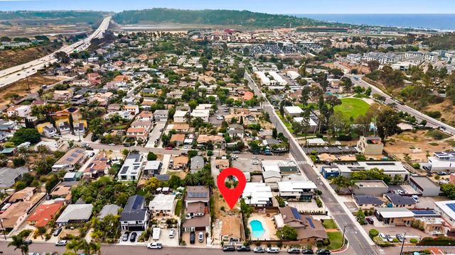 817 Juanita Street, Solana Beach, CA 92075