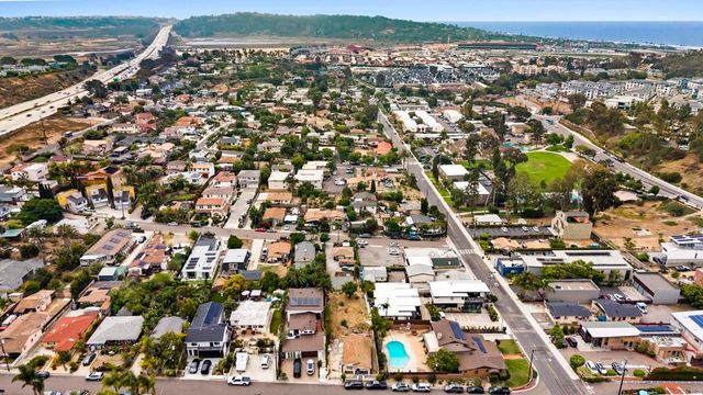 817 Juanita Street, Solana Beach, CA 92075