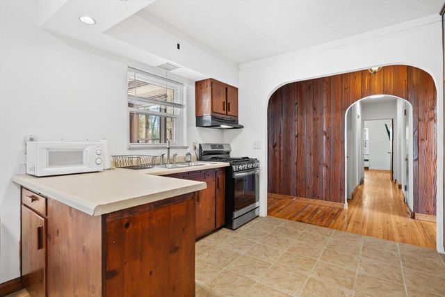 865 Sheridan ROAD, Kenosha, WI 53140