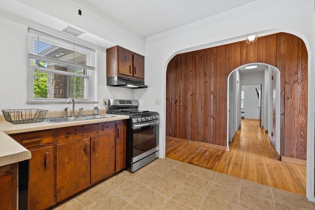 865 Sheridan ROAD, Kenosha, WI 53140