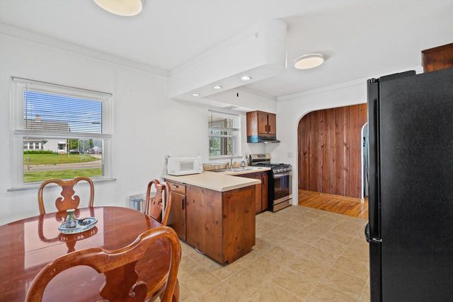 865 Sheridan ROAD, Kenosha, WI 53140
