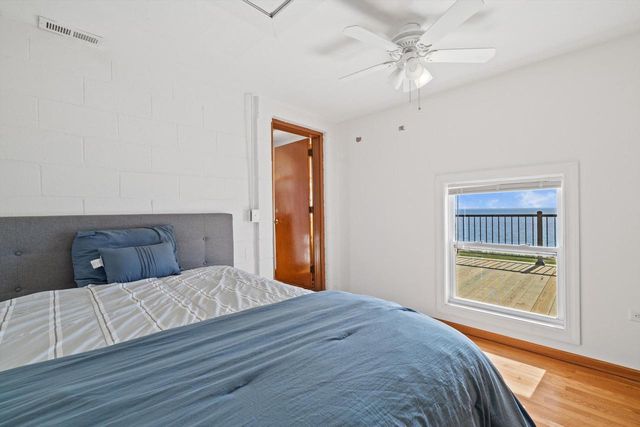 865 Sheridan ROAD, Kenosha, WI 53140