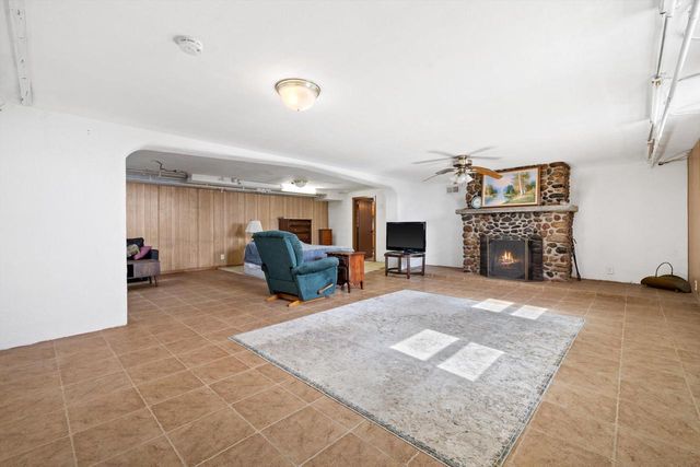 865 Sheridan ROAD, Kenosha, WI 53140