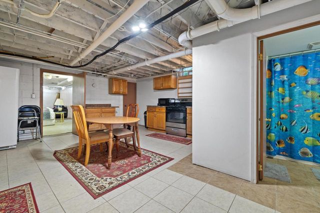 865 Sheridan ROAD, Kenosha, WI 53140