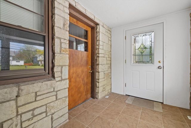 865 Sheridan ROAD, Kenosha, WI 53140